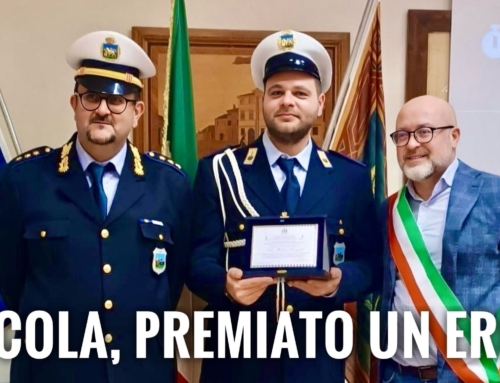 CEREA. PREMIATO L’AGENTE CHE CON UN GESTO EROICO EVITÒ UNA TRAGEDIA DURANTE IL CARNEVALE IN NOTTURNA. SI CHIAMA NICOLA LORENZETTI.